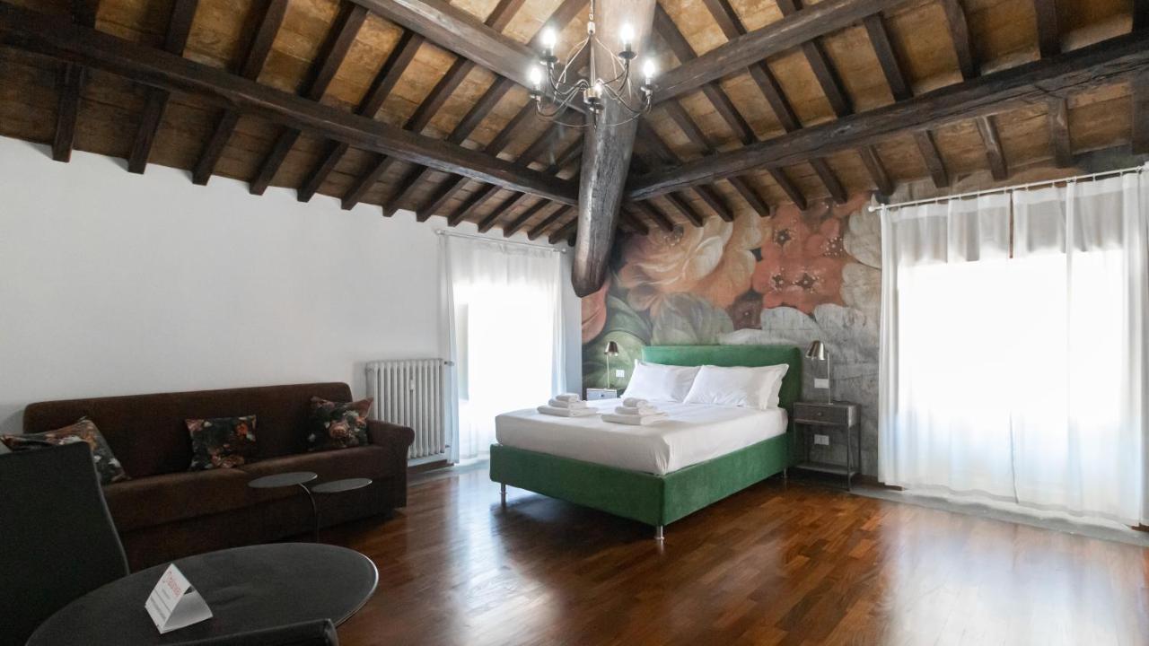 Italianway - Barberini Elegantia Apartments Roma Zewnętrze zdjęcie